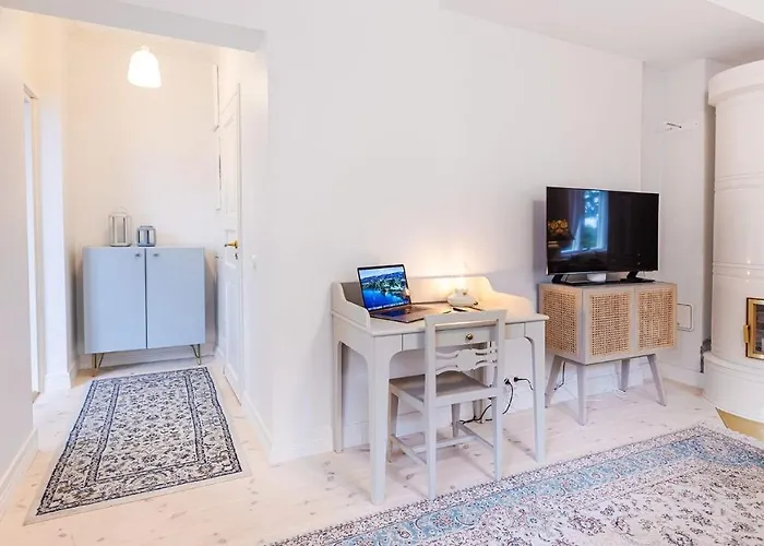 Maija 3 Westside فيلة